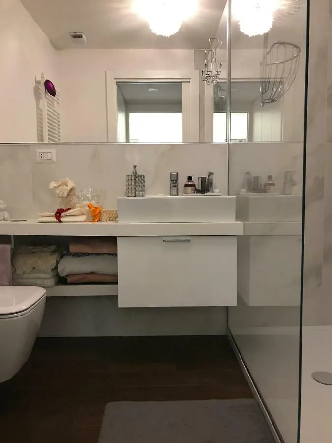 Apartment Suite Fara Milan